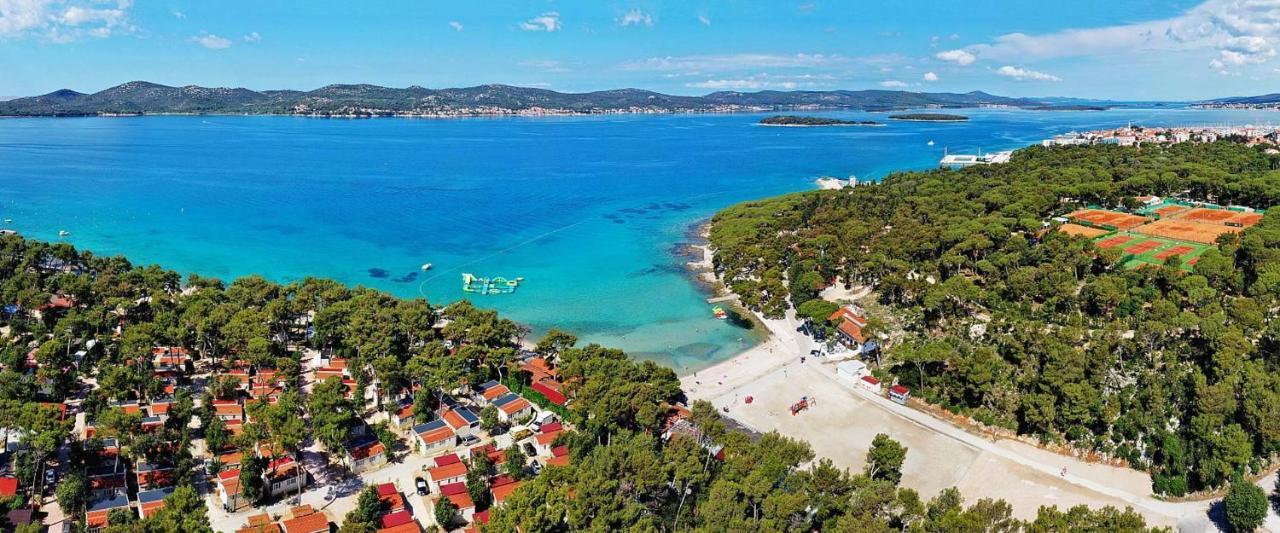 Mobile Home La Vida Biograd Na Moru Ngoại thất bức ảnh