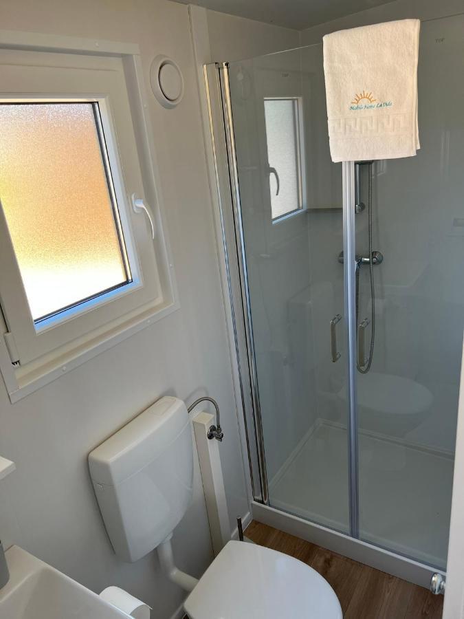 Mobile Home La Vida Biograd Na Moru Ngoại thất bức ảnh