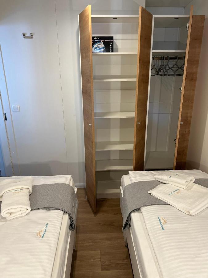 Mobile Home La Vida Biograd Na Moru Ngoại thất bức ảnh