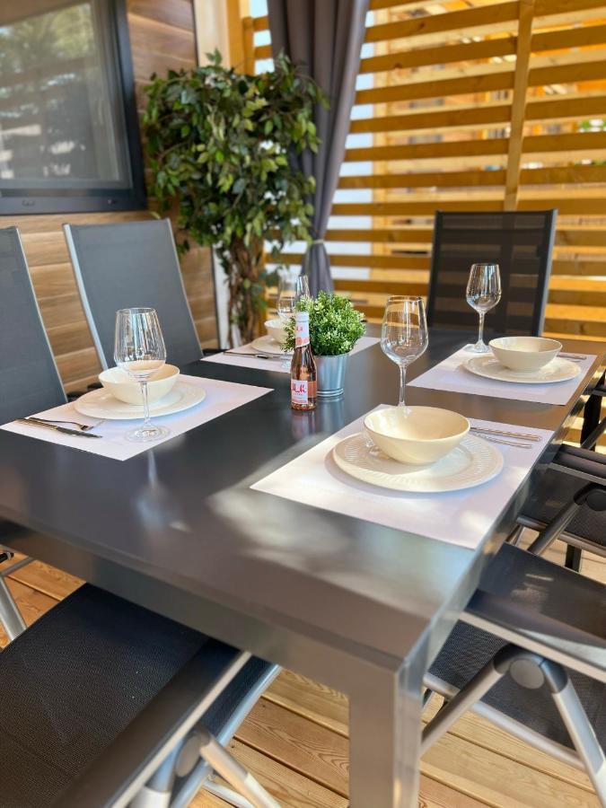 Mobile Home La Vida Biograd Na Moru Ngoại thất bức ảnh