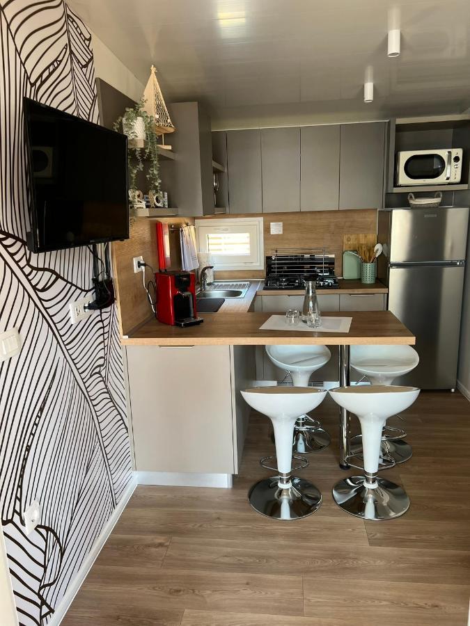 Mobile Home La Vida Biograd Na Moru Ngoại thất bức ảnh