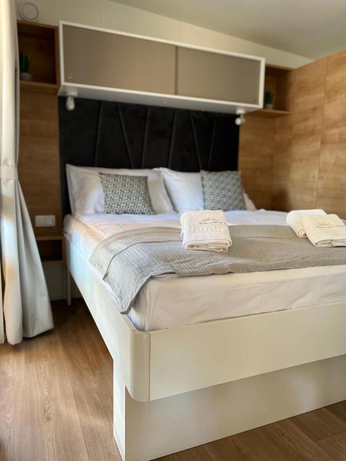 Mobile Home La Vida Biograd Na Moru Ngoại thất bức ảnh