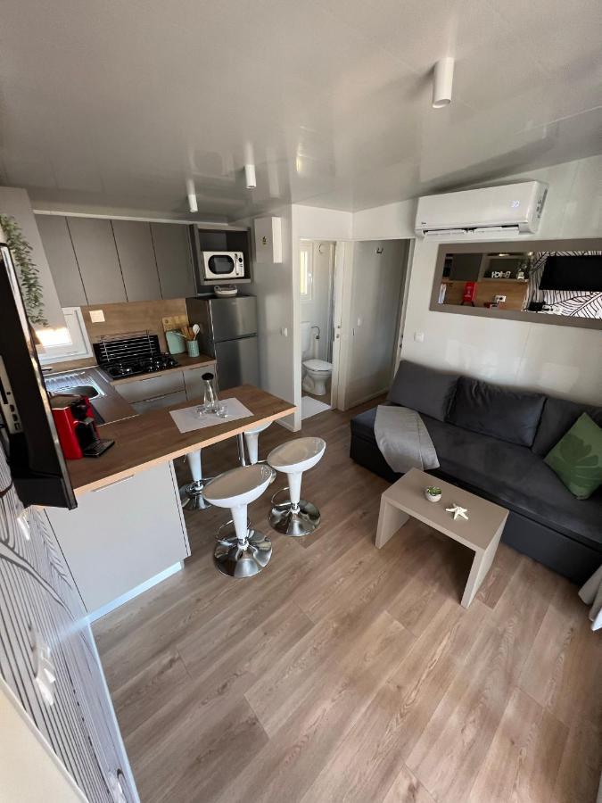 Mobile Home La Vida Biograd Na Moru Ngoại thất bức ảnh