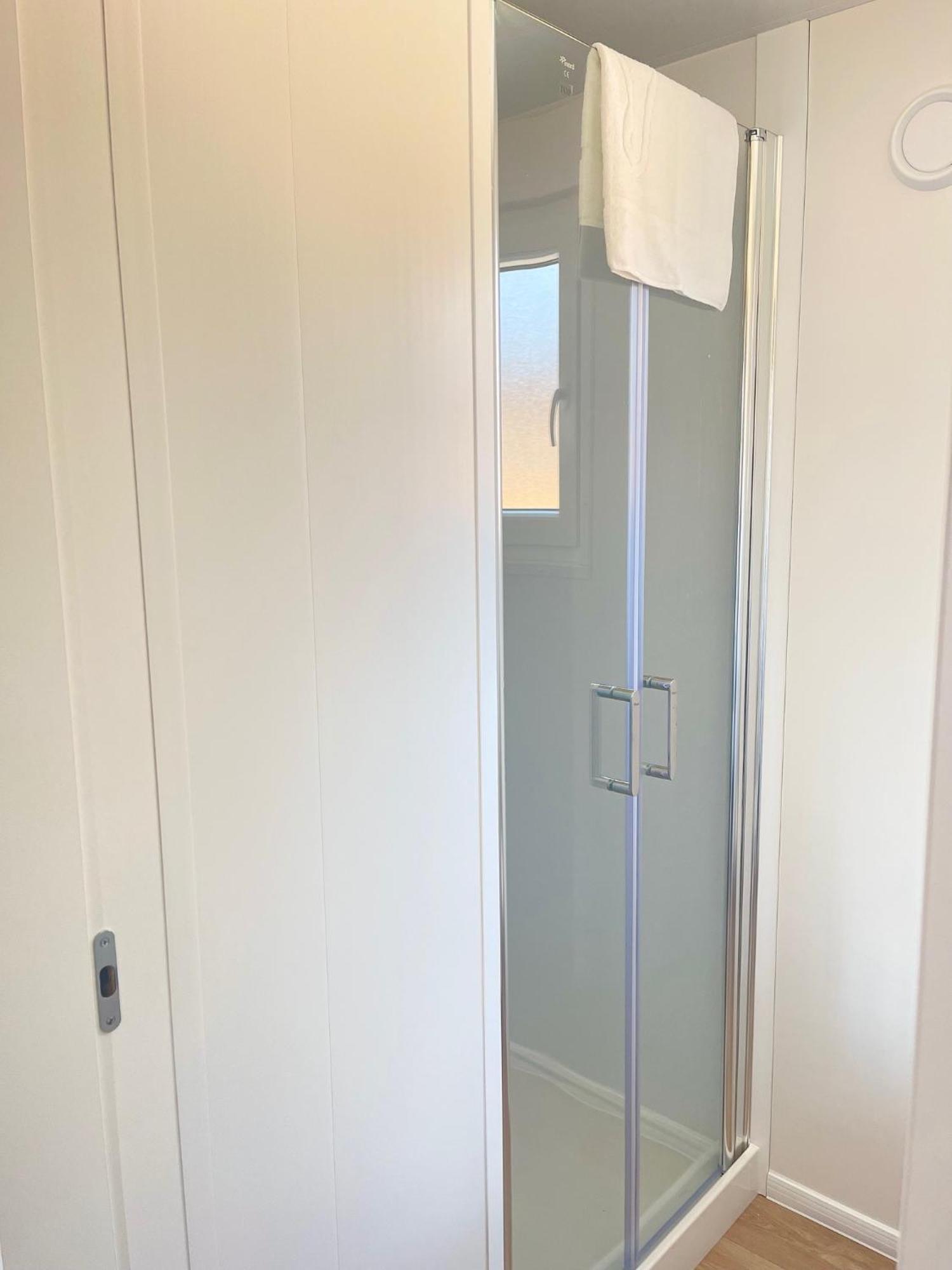 Mobile Home La Vida Biograd Na Moru Ngoại thất bức ảnh