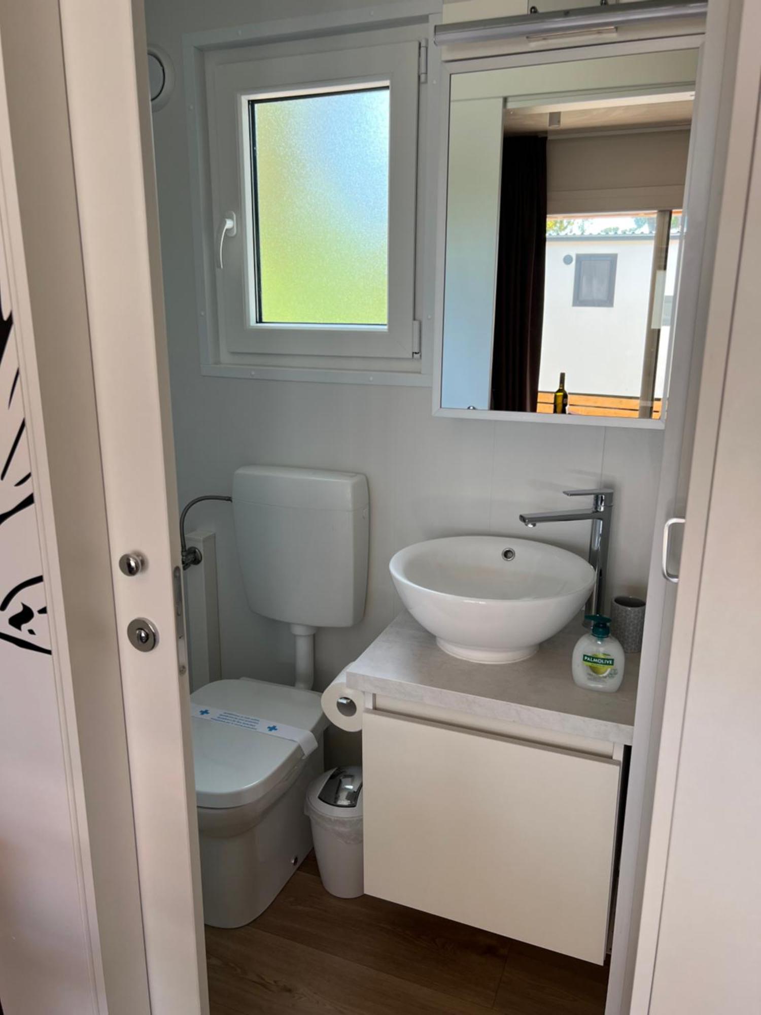 Mobile Home La Vida Biograd Na Moru Ngoại thất bức ảnh