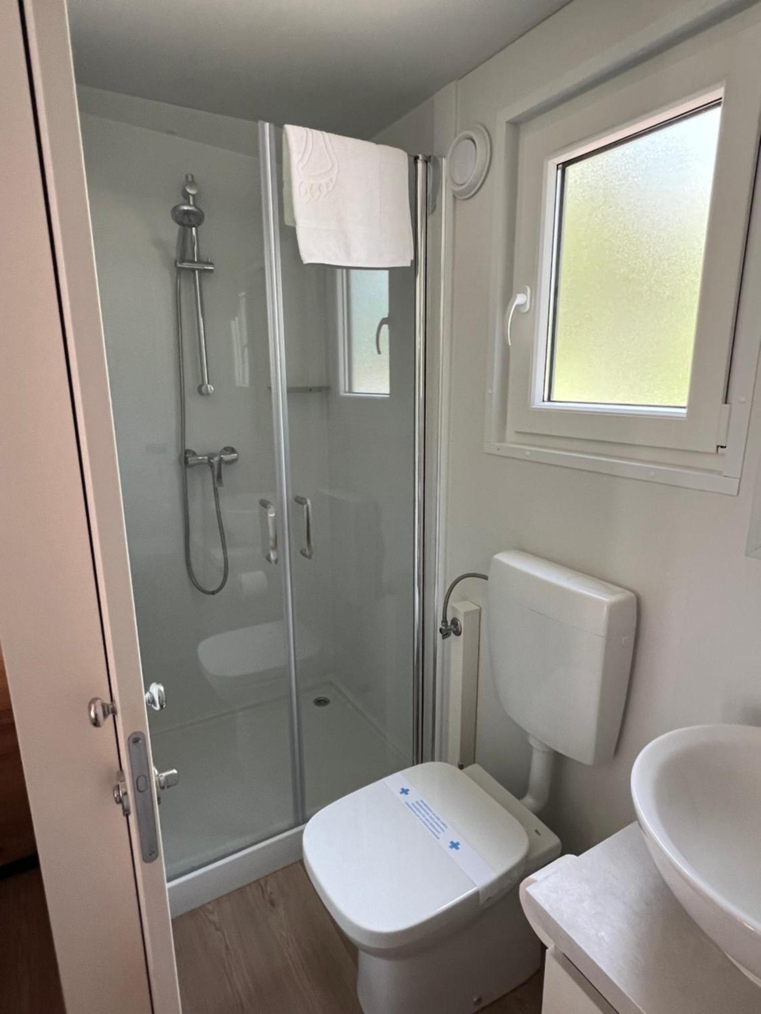 Mobile Home La Vida Biograd Na Moru Ngoại thất bức ảnh