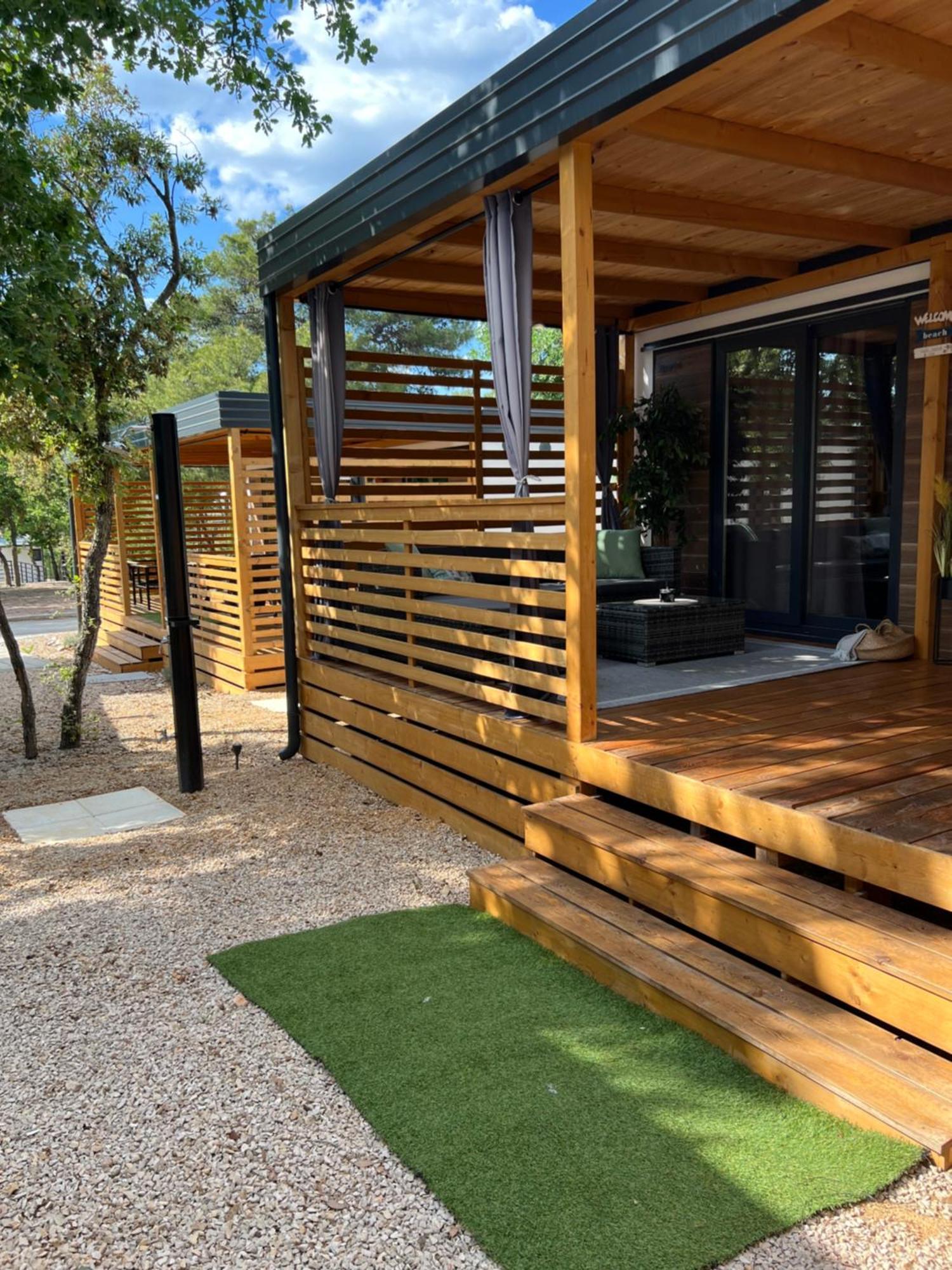 Mobile Home La Vida Biograd Na Moru Ngoại thất bức ảnh