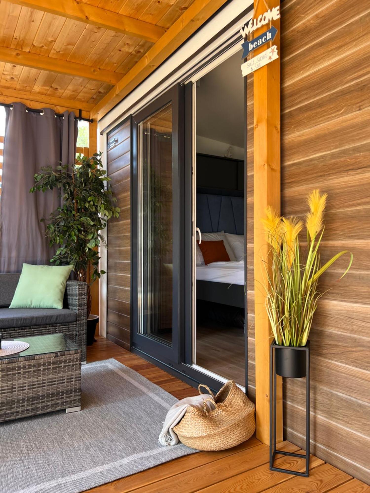 Mobile Home La Vida Biograd Na Moru Ngoại thất bức ảnh